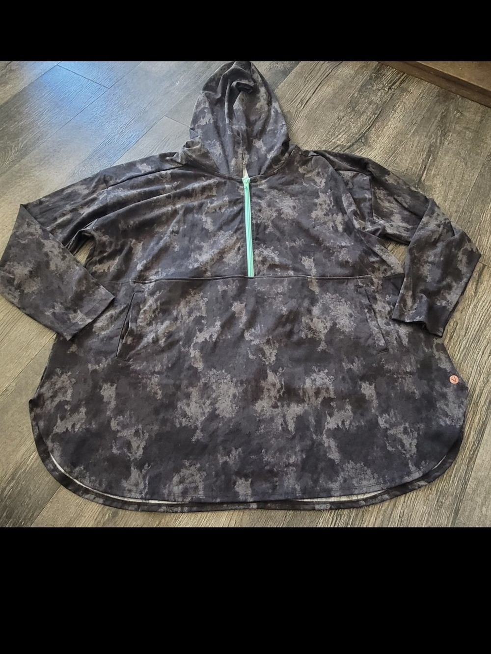 Lane Bryant LIVI Active Lightweight Half-Zip
